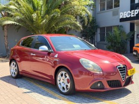 2011 ALFA ROMEO GIULIETTA  